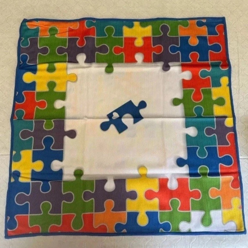 Norwex NEW Multicolor Puzzle Design Cloth (Proceeds to Autism Awareness) - Picture 6 of 7